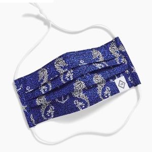 NWT Vera Bradley Face Mask
